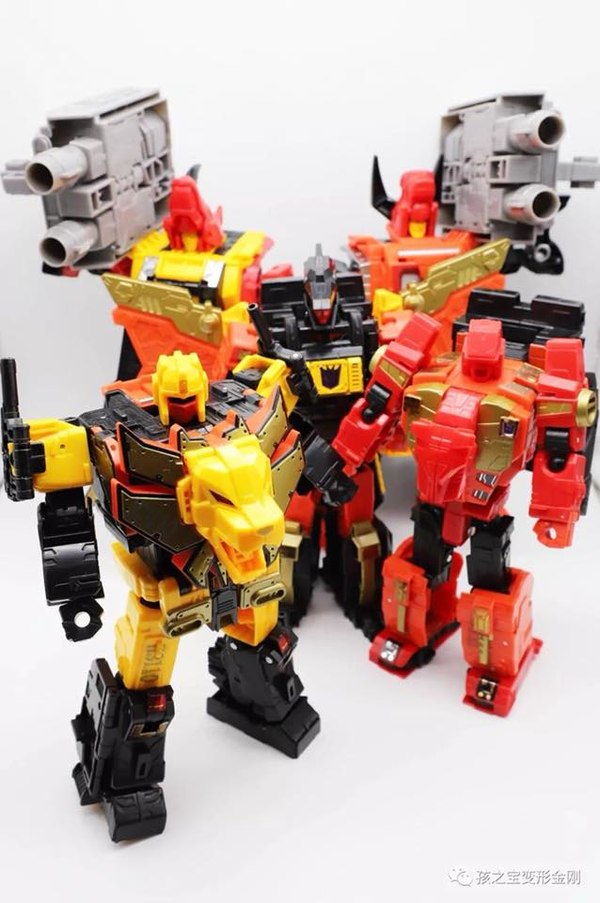 Power Of The Primes Titan Class Predaking   In Hand Images Of Individual Predacons  (12 of 28)